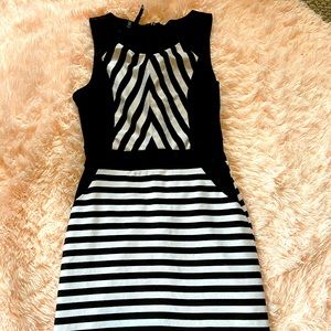 Sleeveless formal dress